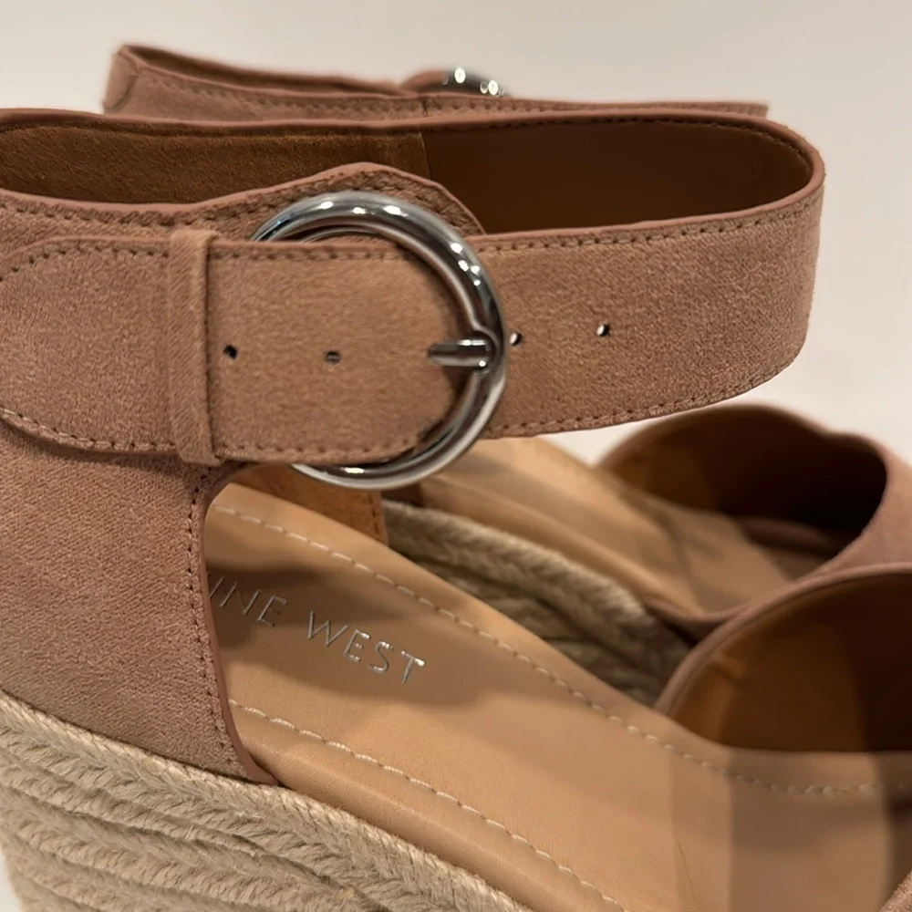 NEW Nine West Faux Suede Tan Wedge Espadrille Sandals Size 10M